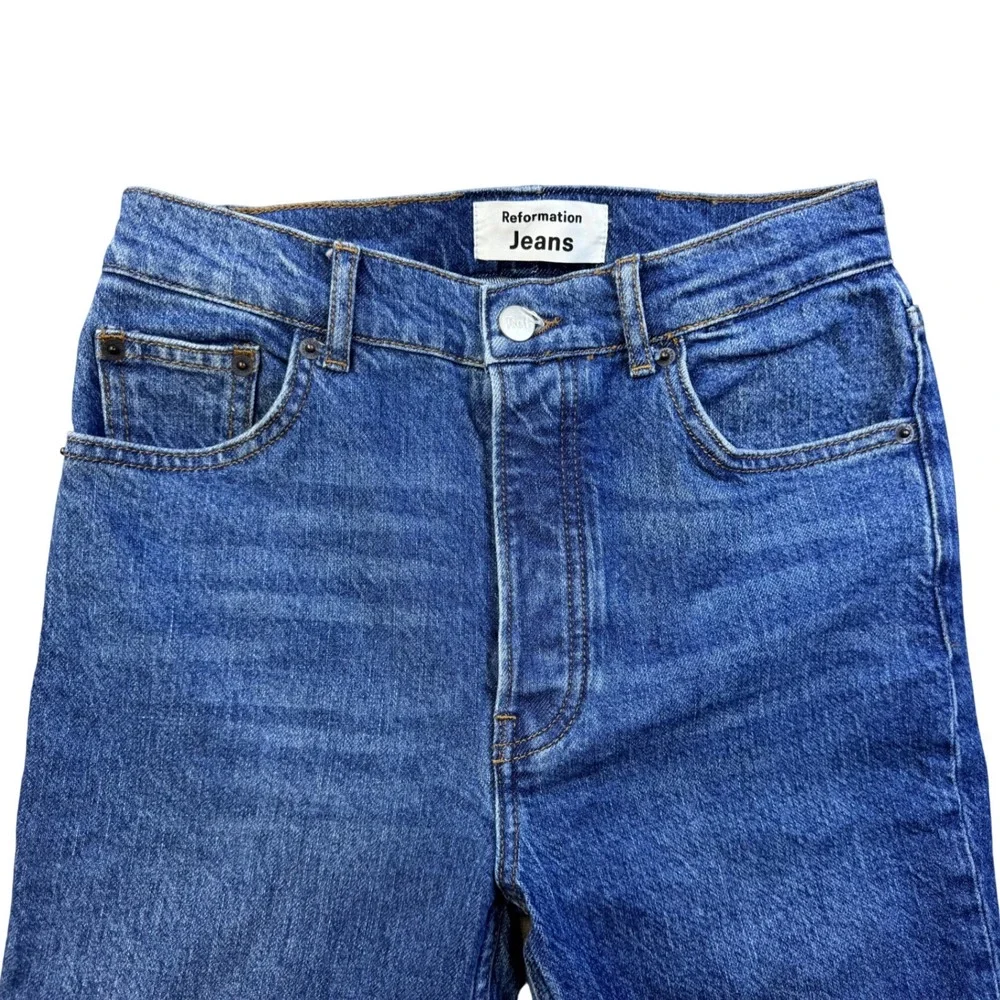 Reformation Jeans Serena High Rise Skinny Crop Medium Wash Size 26 Button Fly - Picture 3 of 13